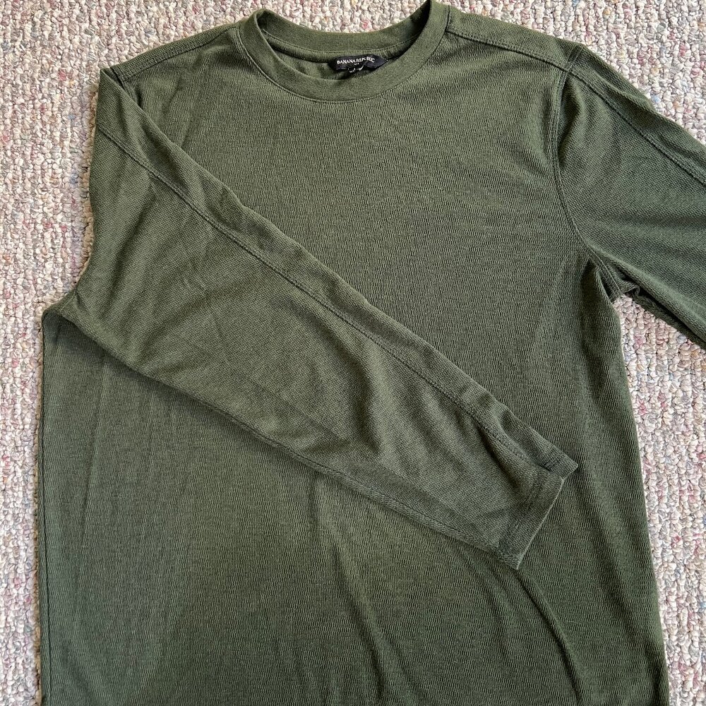 Exellent conditon Banana Republic 100% cotton sweater